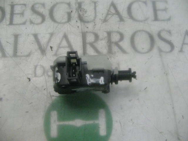 A2518200197 MERCEDES Motor tapa combustible  en stock Huelva