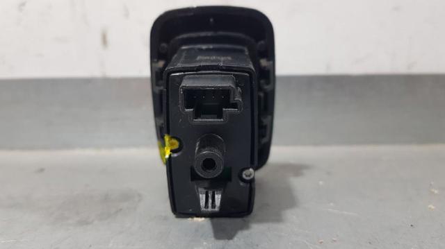 A2518200510 MERCEDES Unidad de control de elevalunas delantero derecho  comprar en Lleida