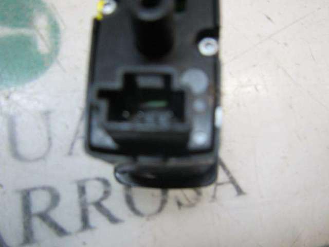 A25182005109051 Unidad de control de elevalunas delantero derecho  disponible Utrera