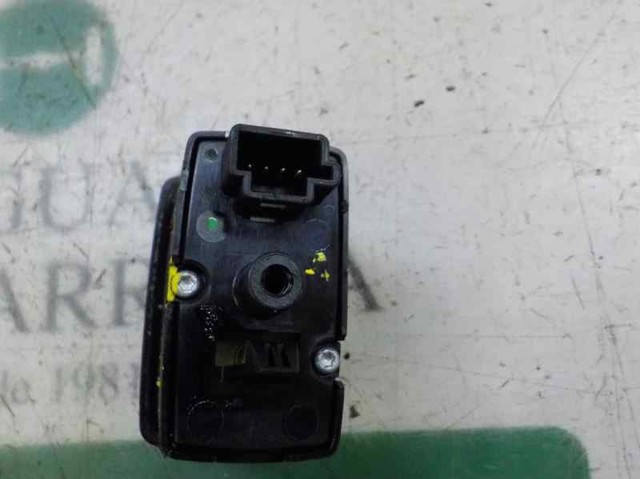 MERCEDES A25182005109051 Unidad de control de elevalunas delantero derecho comprar Barcelona