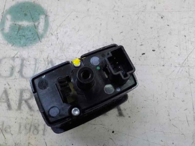 A25182005109051 MERCEDES Unidad de control de elevalunas delantero derecho  disponible Vigo