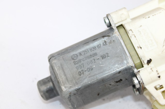 A2518200742 Motor del elevalunas de la puerta delantera izquierda  comprar en Reus