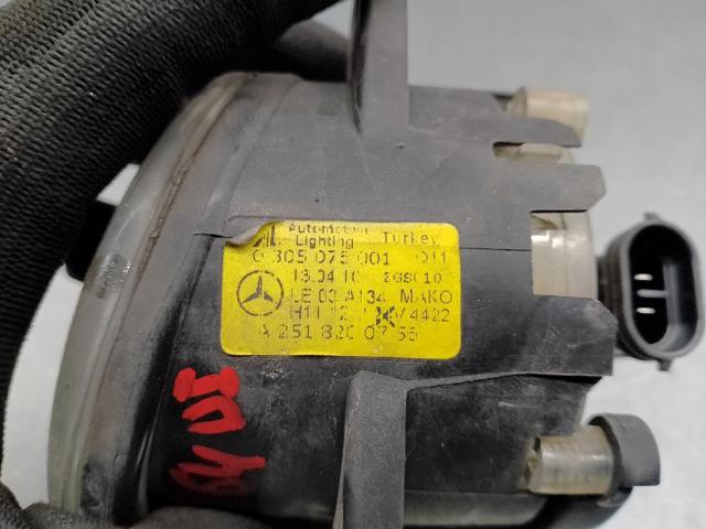 A2518200756 MERCEDES Luz antiniebla izquierdo  en stock Huelva