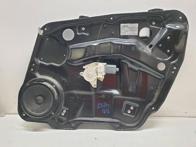A2518200842 MERCEDES Motor del elevalunas de la puerta delantera derecha  comprar en Oviedo