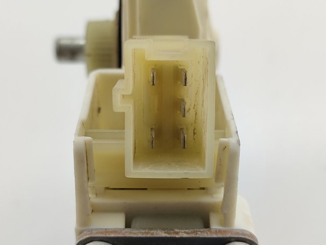 A2518200842 Motor del elevalunas de la puerta delantera derecha  en stock Castellón