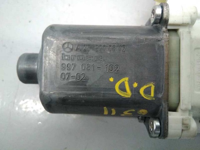 A2518200842 MERCEDES Motor del elevalunas de la puerta delantera derecha  en stock Gandía