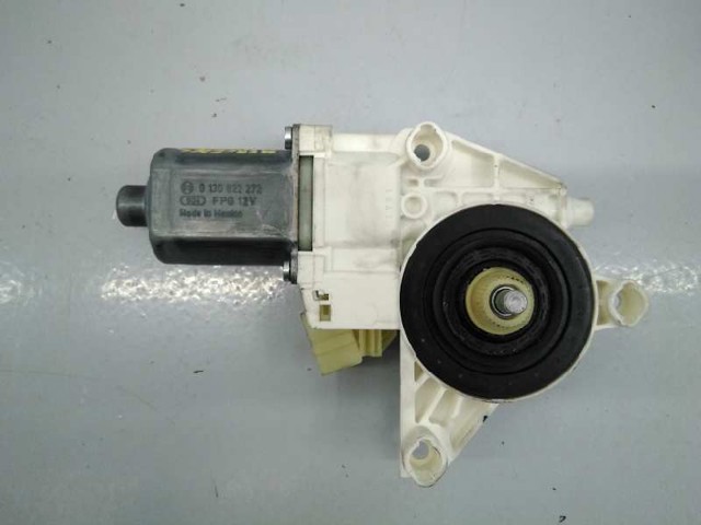 A2518200842 MERCEDES Motor del elevalunas de la puerta delantera derecha comprar Alcalá