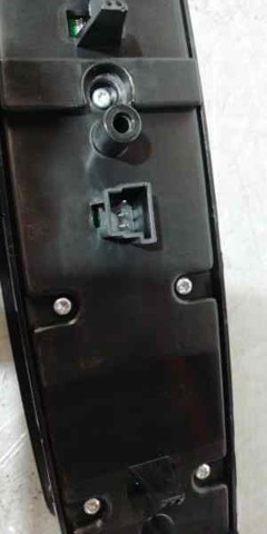 MERCEDES A2518300290 Interruptor de elevalunas delantera izquierda  en stock Salamanca
