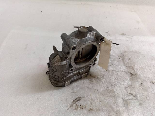 MERCEDES A2661410525 Cuerpo de aceleración completo  disponible España