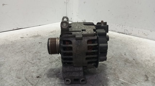 A2661540902 MERCEDES Alternador  en stock Huelva