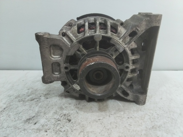 Alternador del motor A2661541202 MERCEDES