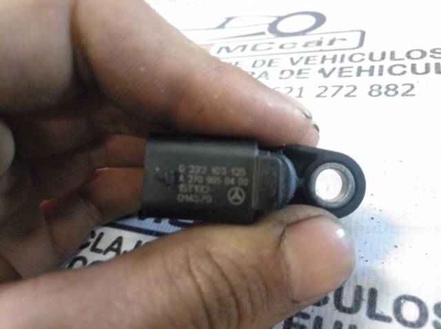 Sensor de posición del árbol de levas A2709050400 Mercedes