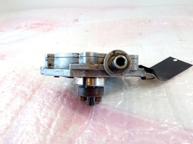 A2712300465 MERCEDES Bomba de vacío  comprar en Oviedo