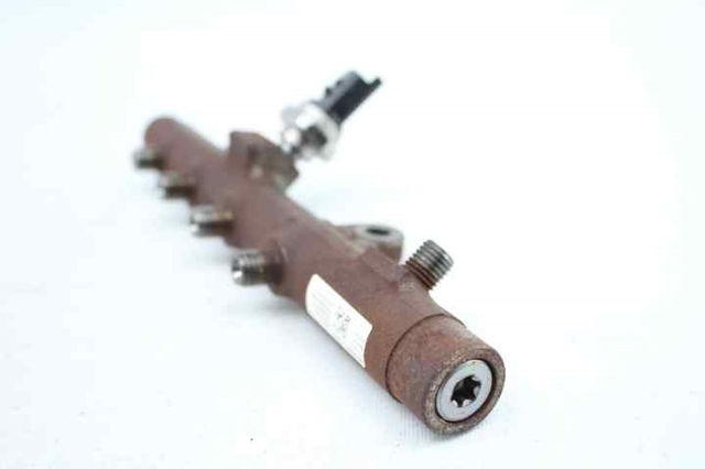 A2C20001221 Rampa de combustible  comprar en Zaragoza