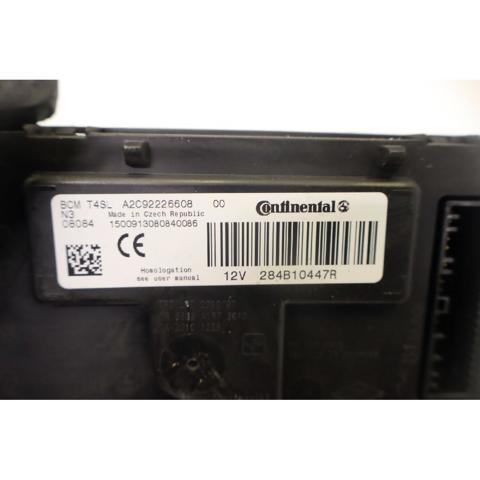 A2C92226608 RENAULT Caja de fusibles  disponible Ourense