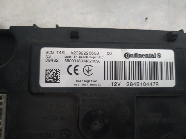 A2C92226608 Caja de fusibles  en stock Sabadell