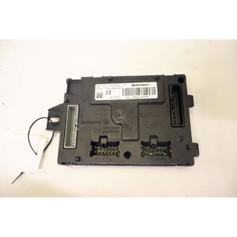 A2C92226608 RENAULT Caja de fusibles  disponible Ourense