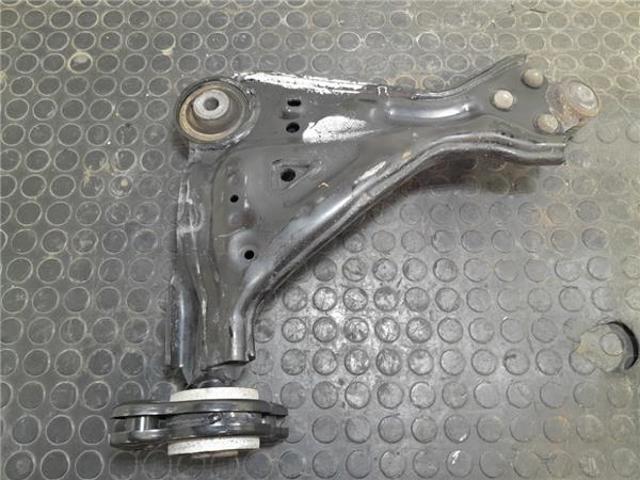 A4473301407 Brazo inferior izquierdo de la suspensión delantera  comprar en Pontevedra