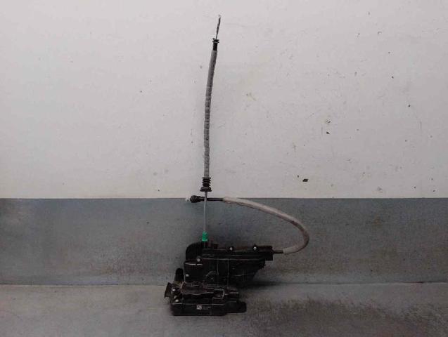 A4477200235 MERCEDES Cerradura de puerta delantera derecha comprar Madrid