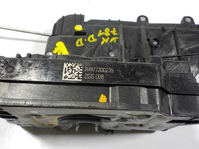 A4477200235 MERCEDES Cerradura de puerta delantera derecha  comprar en Lleida