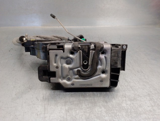 A4477200235 Cerradura de puerta delantera derecha comprar Sevilla