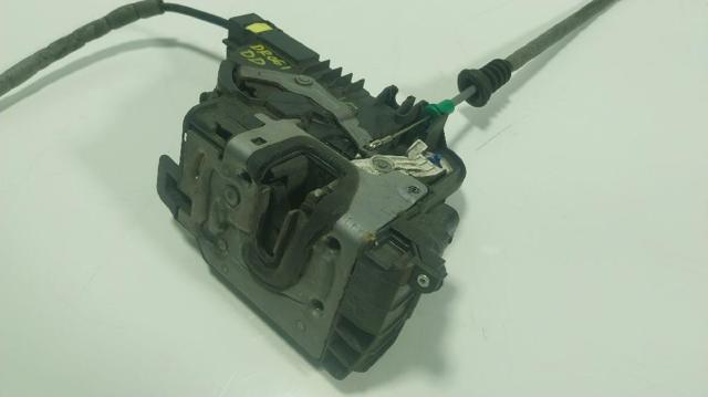A4477200235 MERCEDES Cerradura de puerta delantera derecha comprar Bilbao