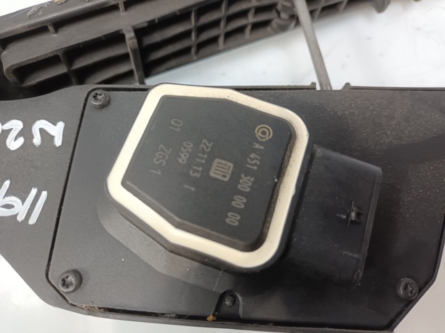 A4513000000 Mercedes