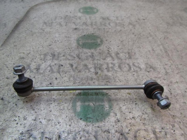 Soporte de la barra estabilizadora delantera A4513200189 MERCEDES