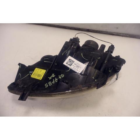 A4518200259 Faro derecho  disponible Burgos