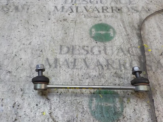 Soporte de la barra estabilizadora delantera A4533200089 MERCEDES