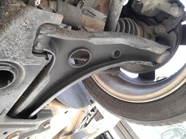 Brazo inferior izquierdo de la suspensión delantera A4543301907 MERCEDES