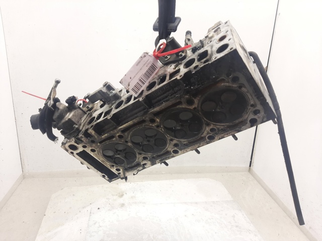 Precio del repuesto Culata de motor C  sedán