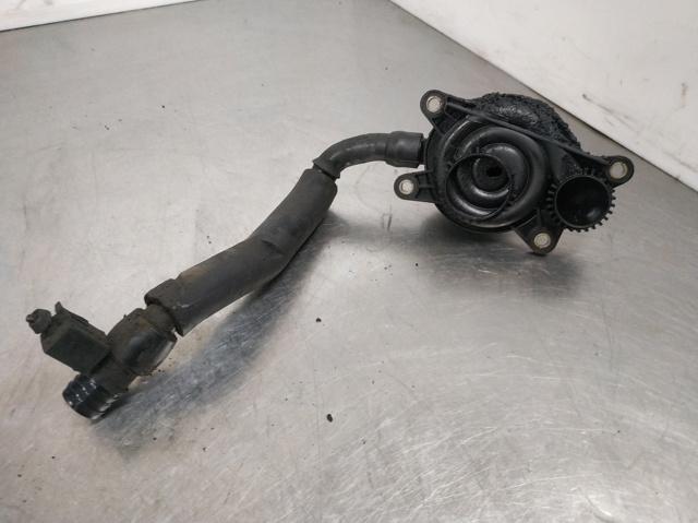 Separador de aceite del sistema de ventilación del cárter A6110160134 MERCEDES