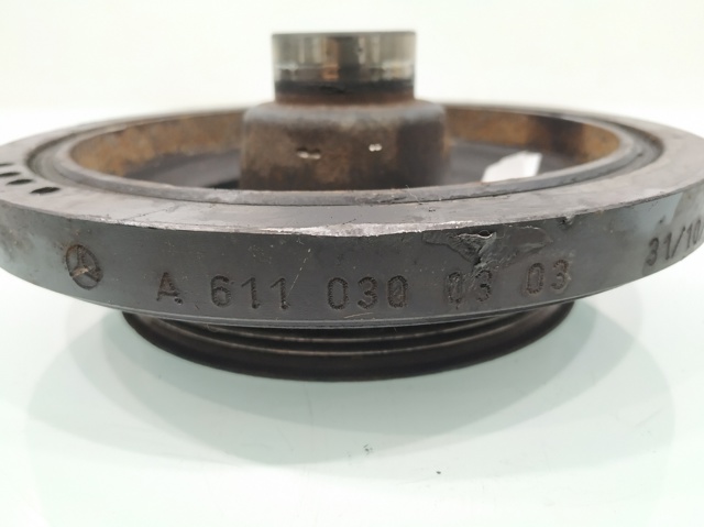 A6110300303 MERCEDES Polea de cigüeñal  en stock Huelva