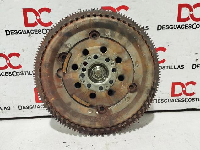 A6110301605 Volante de motor  disponible Burgos