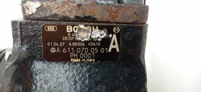 A6110700501 MERCEDES Bomba inyectora comprar Alcalá