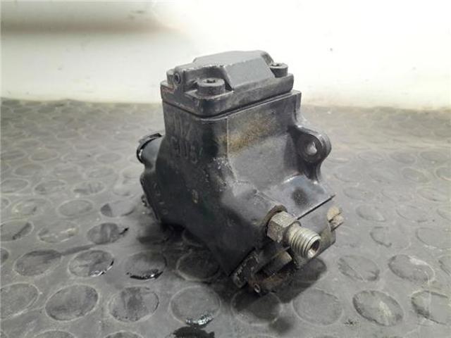 A6110700501 Bomba de alta presión de combustible  disponible Utrera