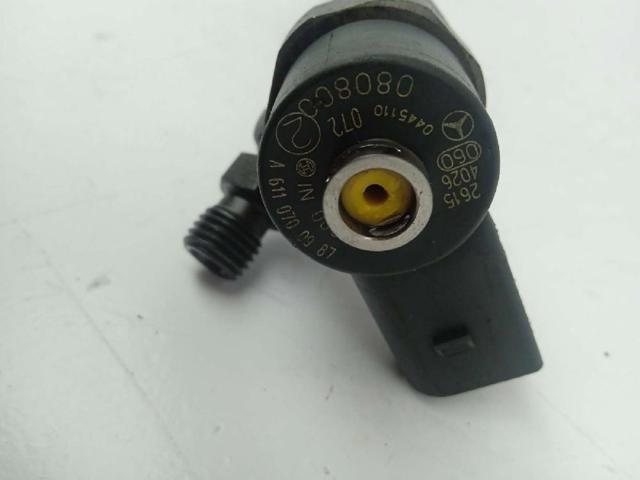A6110700987 MERCEDES Inyector  en stock Córdoba