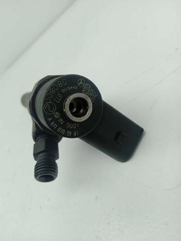 MERCEDES A6110700987 Inyector de combustible  comprar en Albacete