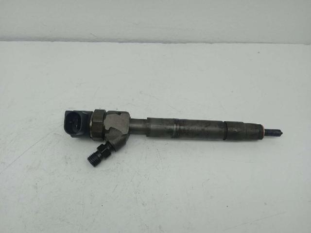 A6110700987 Inyector de combustible  disponible Málaga