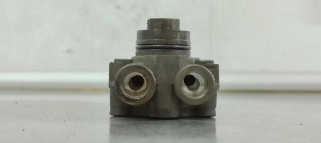 MERCEDES A6110900250 Bomba de combustible mecánica  disponible España