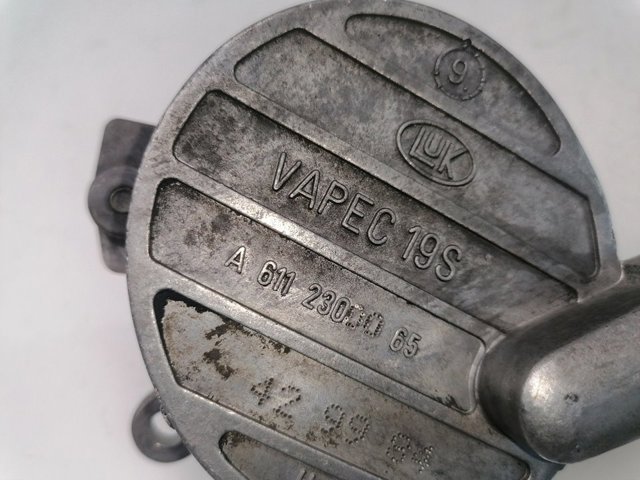 MERCEDES A6112300065 Bomba de vacío  comprar en Murcia