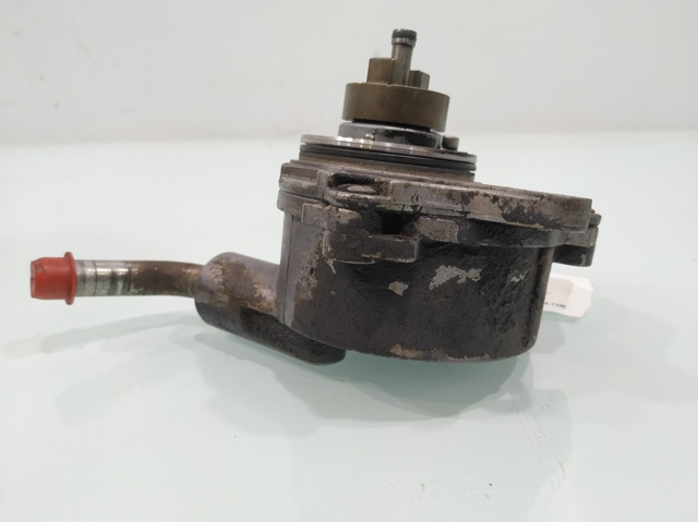 MERCEDES A6112300065 Bomba de vacío  en stock Salamanca