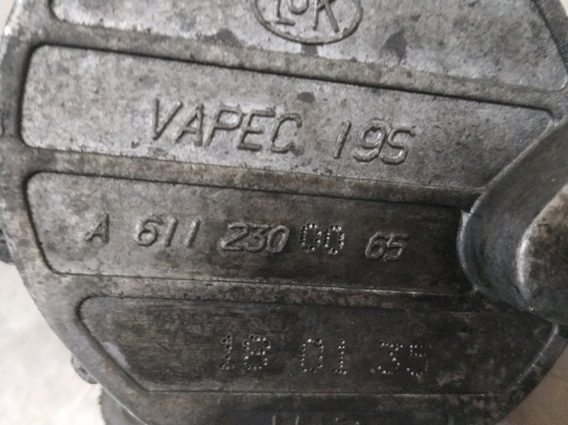 MERCEDES A6112300065 Bomba de vacío  comprar en Albacete