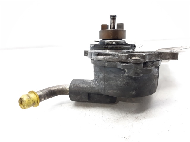 A6112300065 MERCEDES Bomba de vacío  disponible Vigo