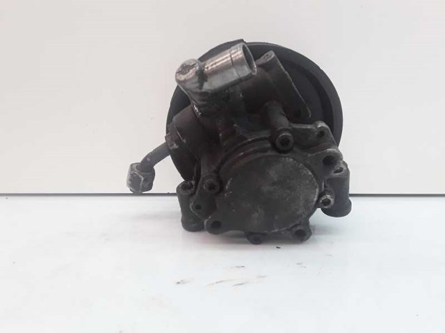 A6112300115 MERCEDES Polea de la bomba de dirección asistida  en stock Huelva
