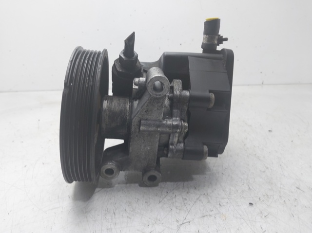 A6112300115 Polea de la bomba de dirección asistida comprar Sevilla
