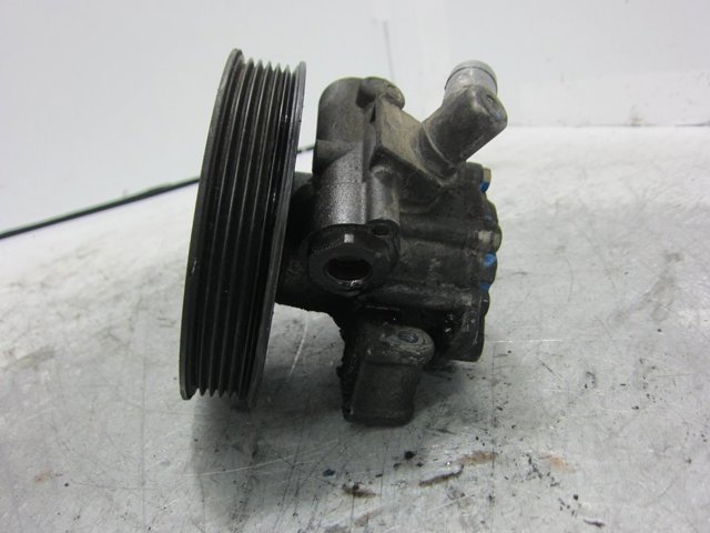 A6112300115 MERCEDES Polea de la bomba de dirección asistida  en stock Córdoba