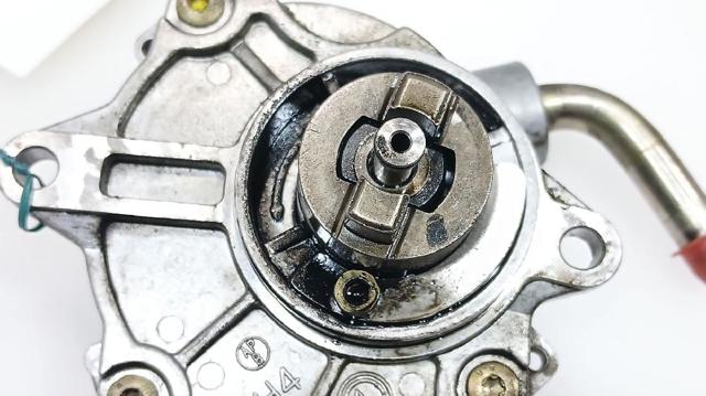 A6112300165 MERCEDES Bomba de vacío  comprar en Oviedo