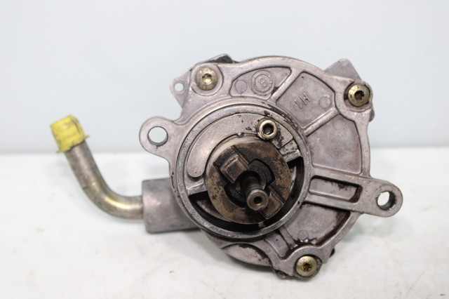 A6112300165 MERCEDES Bomba de vacío  comprar en Jaén